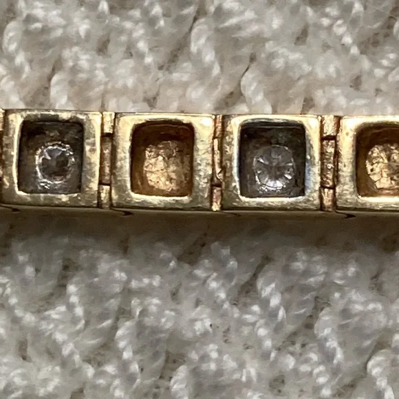 14K Beautiful and unique solid link diamond bracelet - Picture 7 of 13